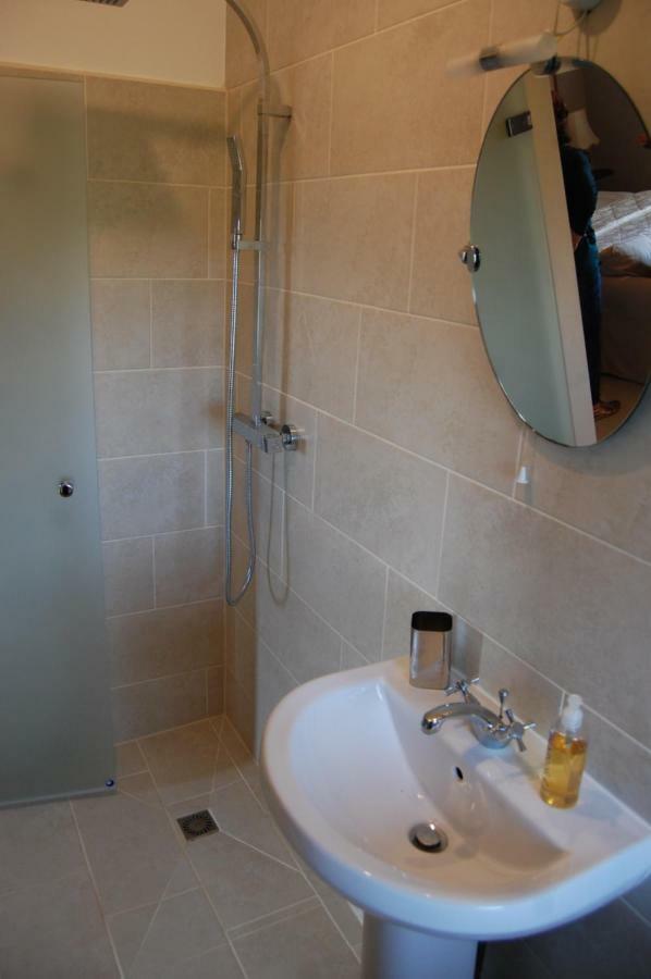 Home Barn Bed And Breakfast Yeovil Ngoại thất bức ảnh